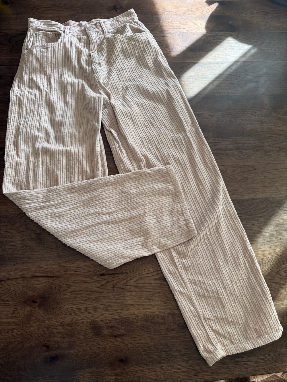 BDG Women's 30 Cream Corduroy High-Rise Baggy Pants